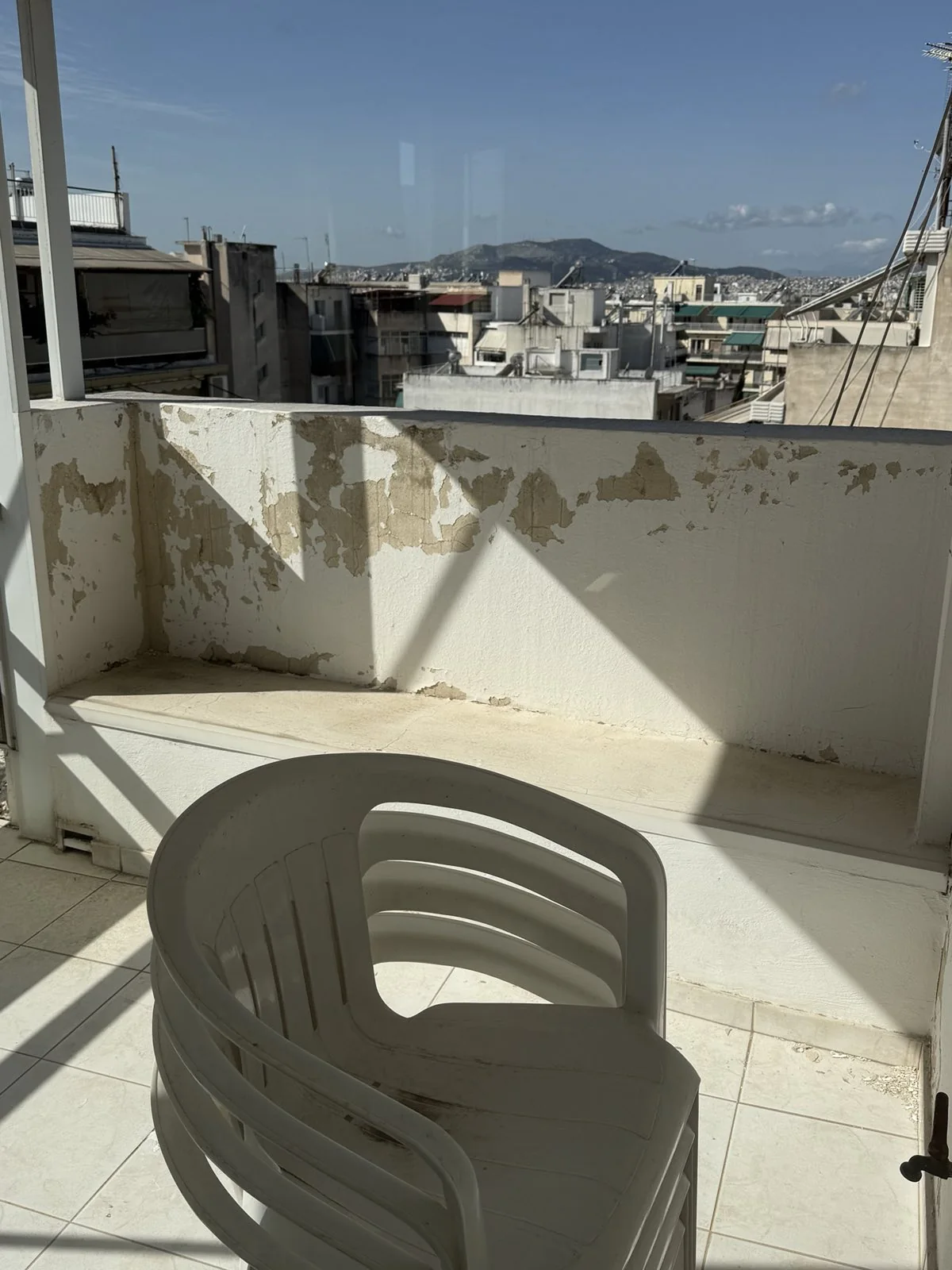 Μπαλκόνι πριν την ανακαίνιση, το σημείο εκκίνησης