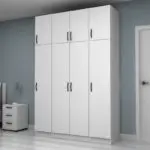 Ντουλάπα ρούχων Ανάφη 11 τετράφυλλη με πατάρι χρώμα λευκό 160×51,8×240εκ. – εικόνα 3