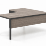 Γωνιακό γραφείο DROMEAS Tetra 160×160 Grey Oak με ενισχυμένα πόδια και μετώπη