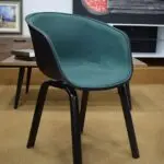 Καρέκλα τραπεζαρίας πετρόλ με μαύρα πόδια — επιπλέον όψη 1