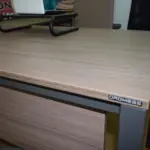 Γωνιακό Γραφείο DROMEAS Tetra 160×160 Grey Oak – Ενισχυμένα Πόδια & Μετώπη – Συναρμολογημένο – φωτογραφία προϊόντος 2