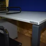 Γραφείο Εργασίας DROMEAS NEO 140×80 Ασημί – Ετοιμοπαράδοτο – φωτογραφία προϊόντος 2
